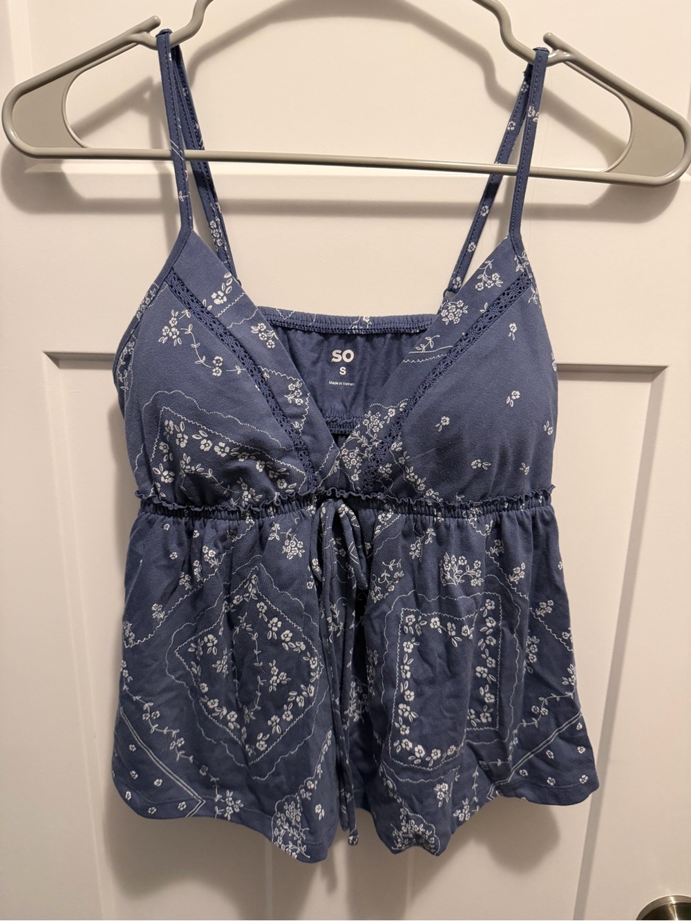 SO Indigo Blue Floral Bandana-Print Camisole Top Size Small